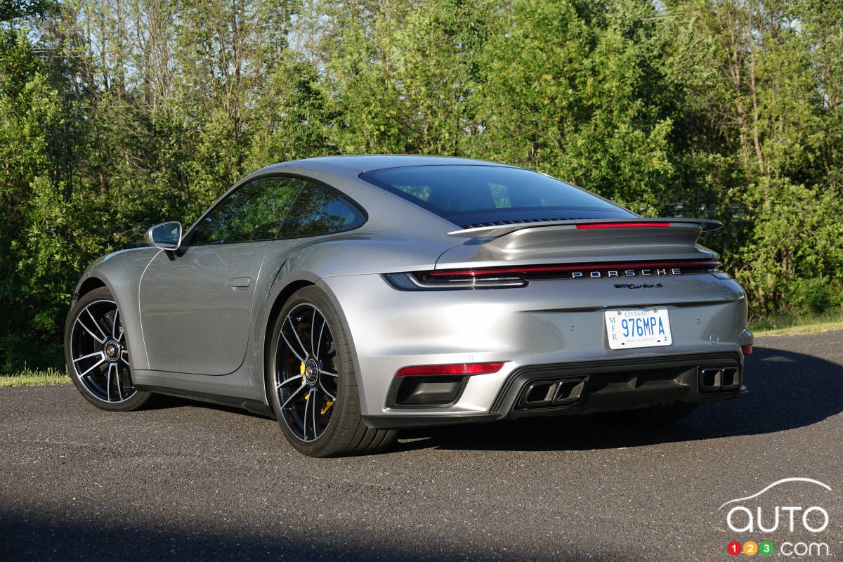 Porsche 911 Turbo S 2021, trois quarts arrière